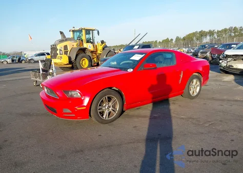 2014 Ford Mustang V6 from USA, damaged, VIN 1ZVBP8AM6E5209237